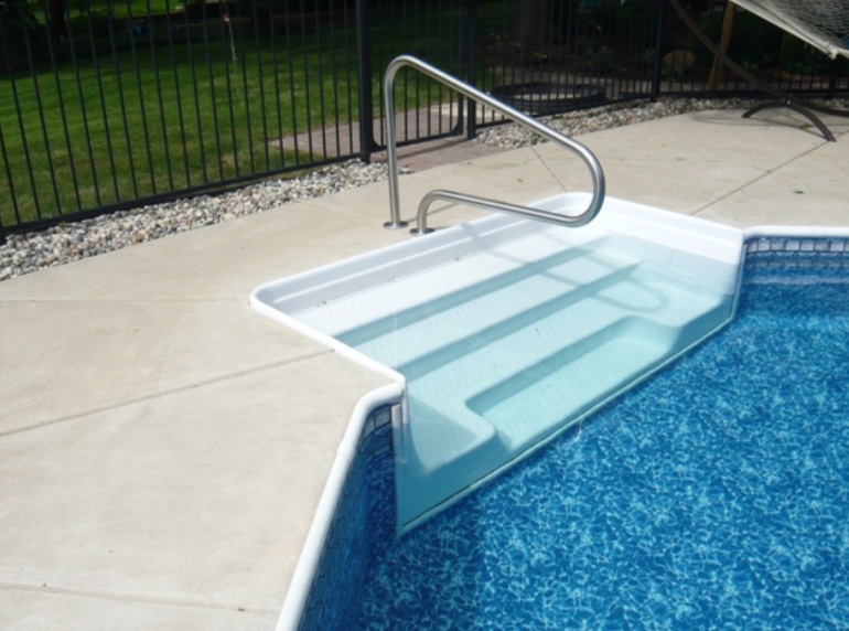 Indianapolis Indiana Swimming Pool Step Resurfacing